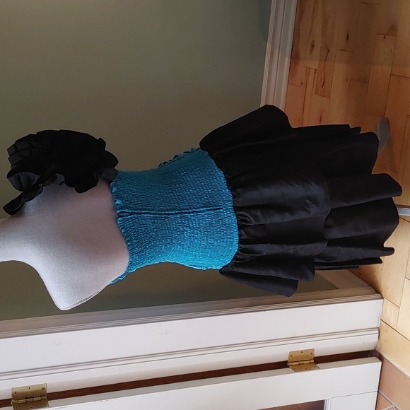 Vintage Canadian Designer Teal and Black Ruffled Dress Size 9 - Picture 2 of 10